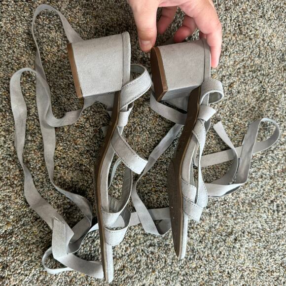 Madden Girl Strappy Gray Wrap Around Block Heels Size 8.5 Faux Suede - Picture 7 of 11